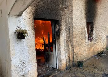 Vatra progutala kuću u Cerovu Docu kod Gruda, ozljeđenih srećom nije bilo