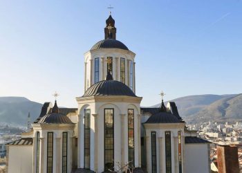 Gradonačelnik Kordić osudio devastiranje Saborne crkve u Mostaru