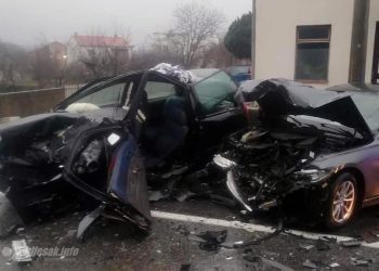 Četiri osobe ozlijeđene u stravičnoj prometnoj nesreći kod Mostara