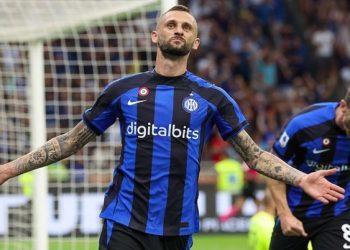 Marca: Barcelona nudi napadača za Brozovića