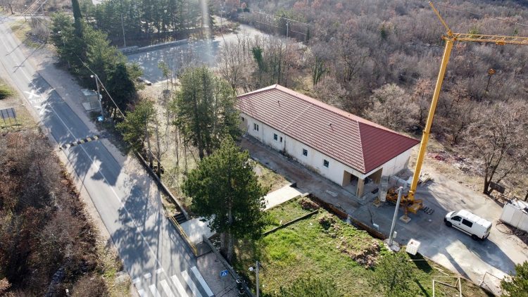 VIDEO: Rekonstrukcija objekta područne škole u Dobrkovićima