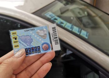 Naljepnice za registraciju vozila ipak neće poskupjeti