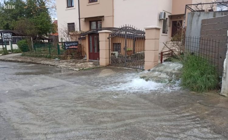 Mostar: Izlila se Radobolja