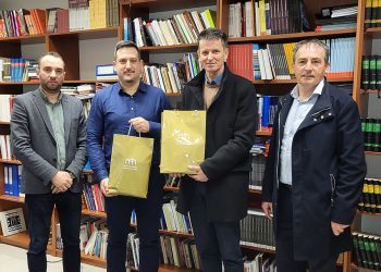 Širokobriješki Ogranak Matice hrvatske donirao knjige Filozofskom fakultetu