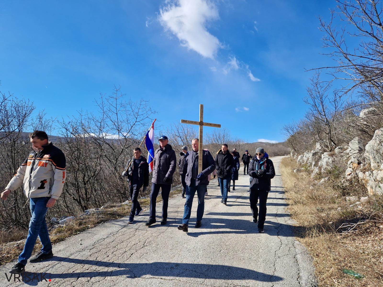 FOTO: Hodočašće i maraton za pobijene franjevce i puk iz Crnih Lokava na Široki Brig