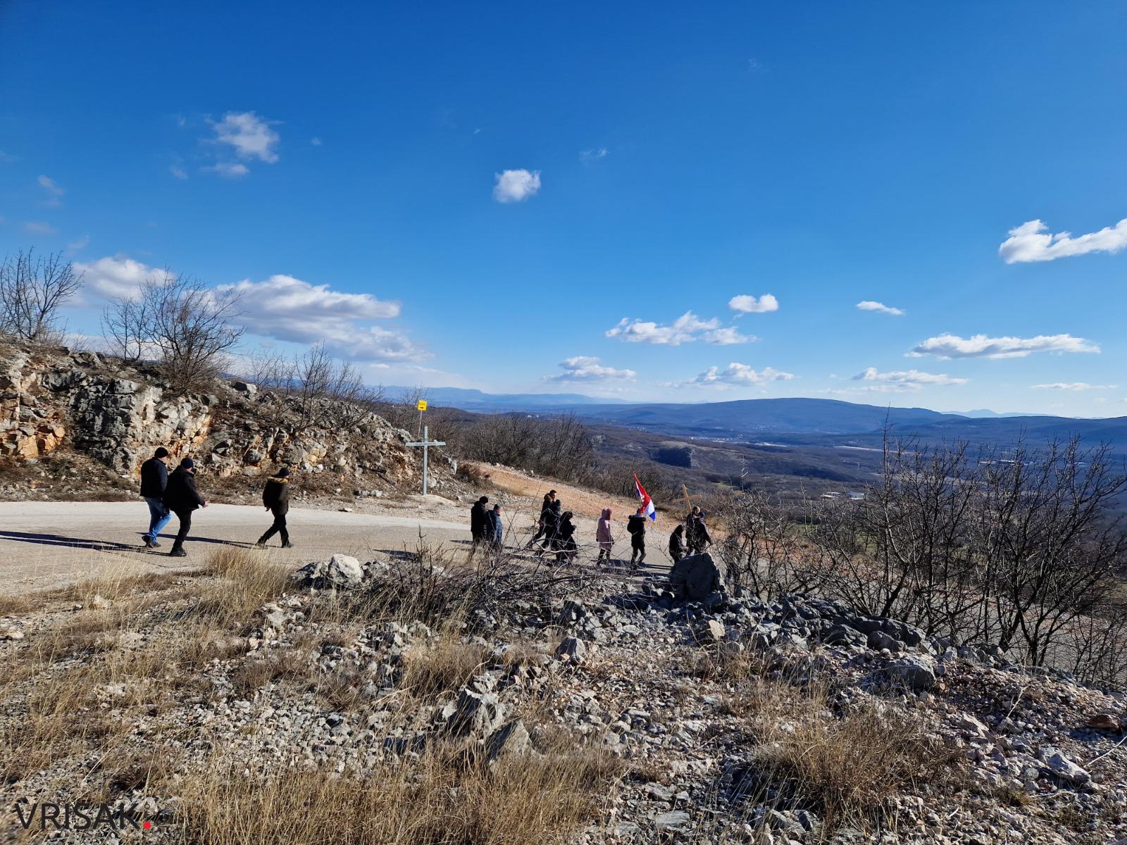 FOTO: Hodočašće i maraton za pobijene franjevce i puk iz Crnih Lokava na Široki Brig