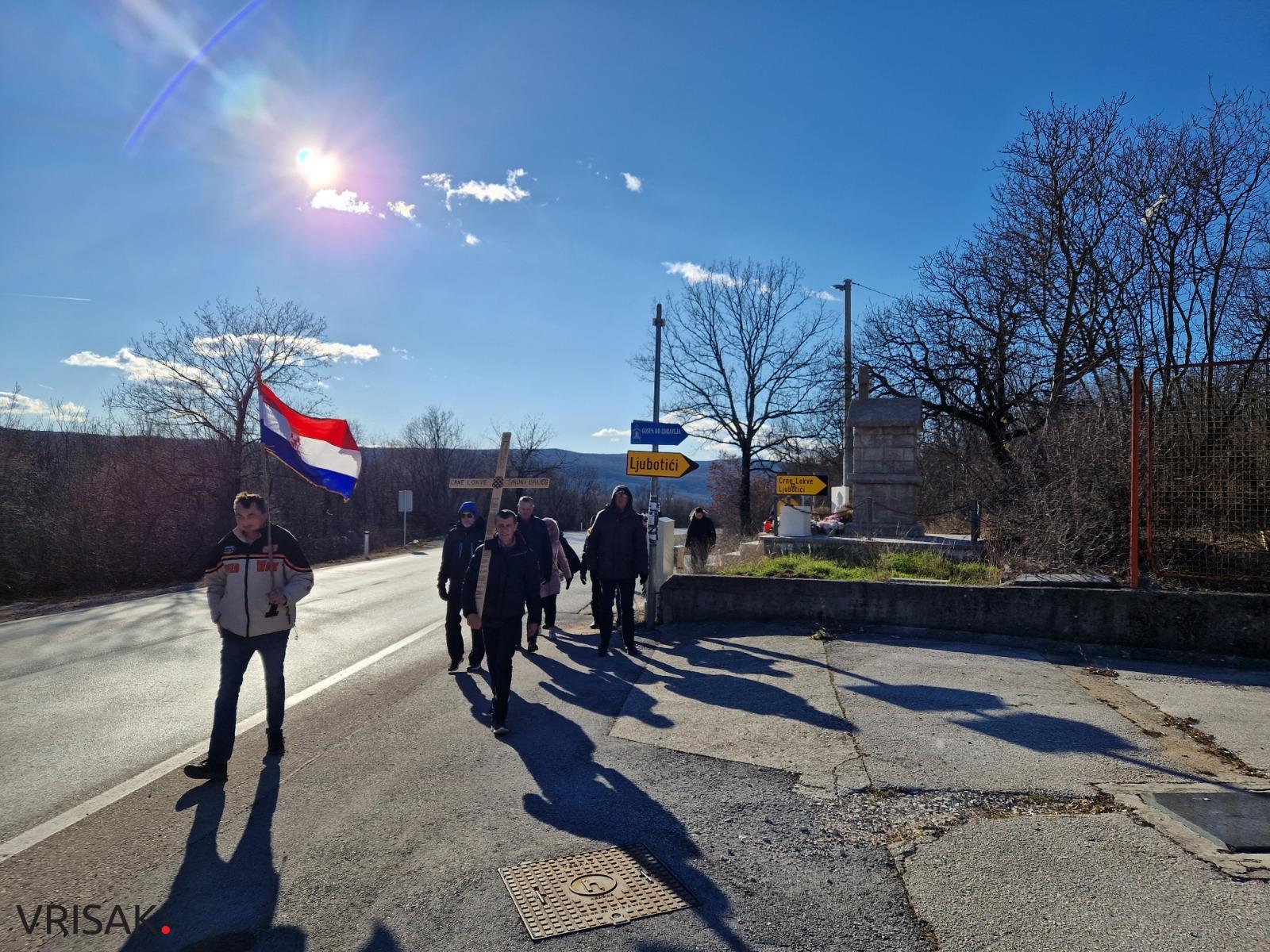FOTO: Hodočašće i maraton za pobijene franjevce i puk iz Crnih Lokava na Široki Brig