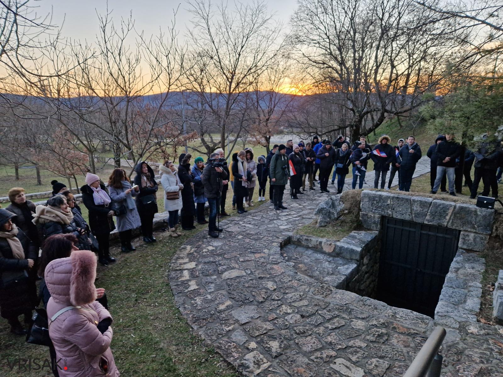FOTO: Hodočašće i maraton za pobijene franjevce i puk iz Crnih Lokava na Široki Brig