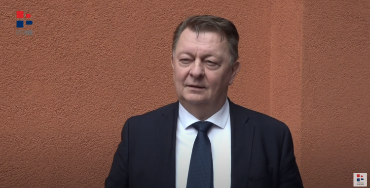 Ćosić: Kako ‘patriotu’ Džaferoviću može biti drago ako je nešto štetno za BiH?