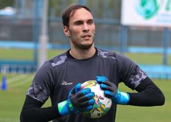 Karačić se javio iz Turske: Pas je minutu prije potresa spasio suprugu