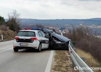 U Kruševu poginuo muškarac, trojica policajaca ozlijeđena