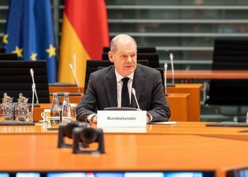 Godinu dana od početka rata Scholz na udaru oporbenih kritika