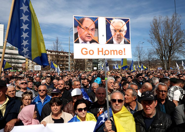 Bošnjačke udruge organizirale prosvjed ispred OHR-a u Sarajevu