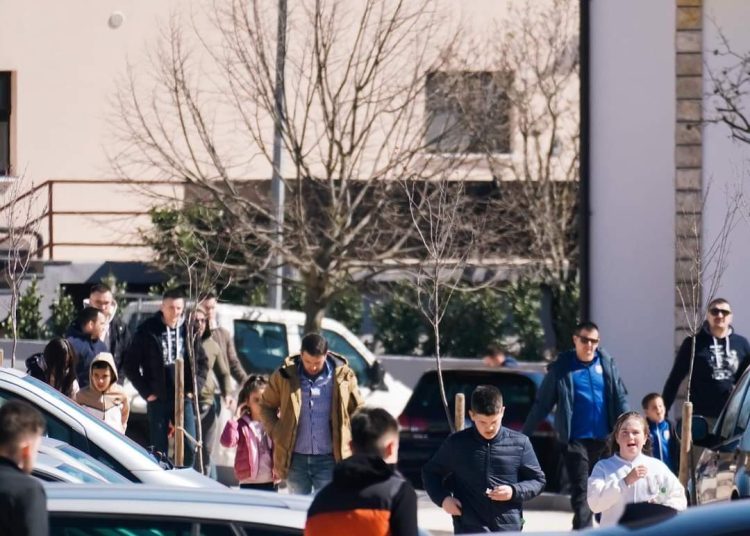 Posušje i Široki igraju na Mokrom docu, donosimo par fotografija s tribina