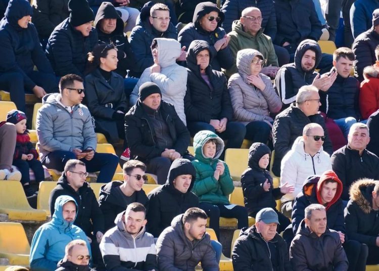 Posušje i Široki igraju na Mokrom docu, donosimo par fotografija s tribina