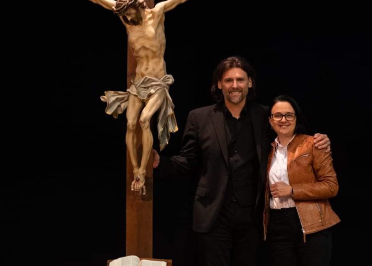 Stijepo Gleđ Markos zahvalio se širokobriježanima i “Mladom Suncu” nakon koncerta na Puringaju