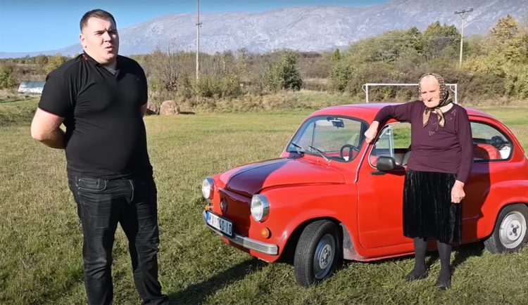 Baka Vinka vozi fiću i bagija, a s unukom snima videa za Youtube