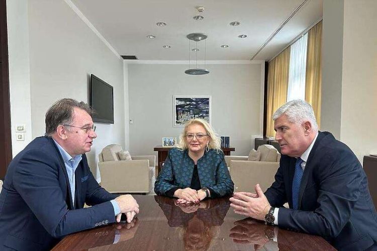 SDA ide u oporbu? Čović i Nikšić pristupaju žurnom formiranju Vlade FBiH