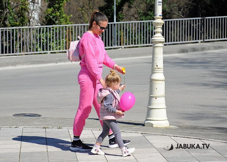 Široki Brijeg: Hrabre žene u rozom s narcisima odaslale životno važnu poruku