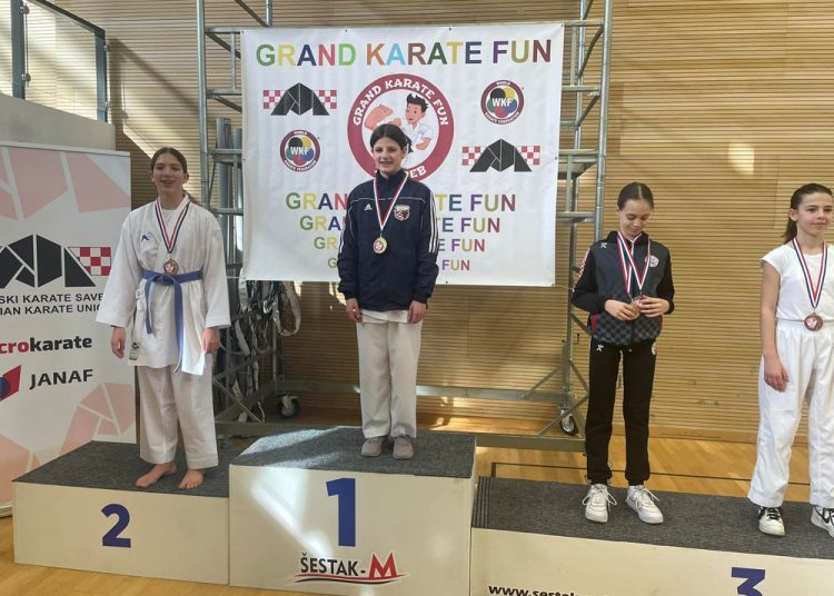 Karate klub Široki bogatiji za sedam medalja