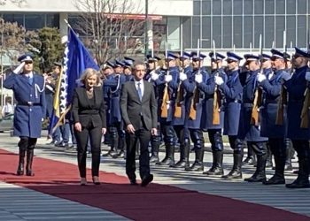Krišto svečano dočekala slovenskog premijera u Sarajevu