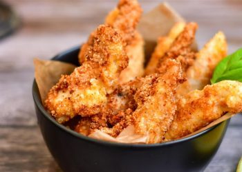 Pileći prutići s jogurtom