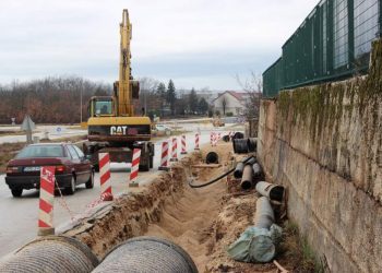 Posušje: U Zagrebačkoj ulici nastavljeni radovi u sklopu izgradnje kanalizacijskog kolektora
