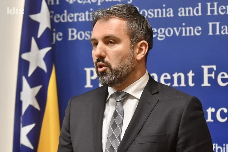 Stojanović: Schmidt je primjerom Helmuta Kohla odgovorio Lendi zašto SDA ne mora biti u vlasti