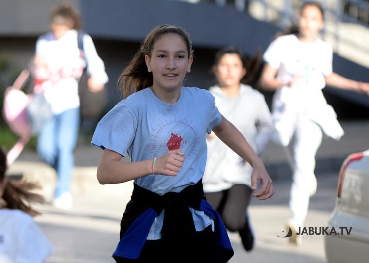 Školarci iz Širokog Brijega trčali na 25. Uličnim utrkama