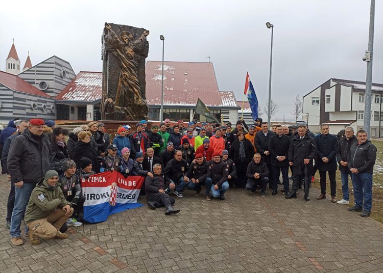 Dvojac iz Širokoga Brijega istrčao utrku za poginule branitelje u bitci za Kupres