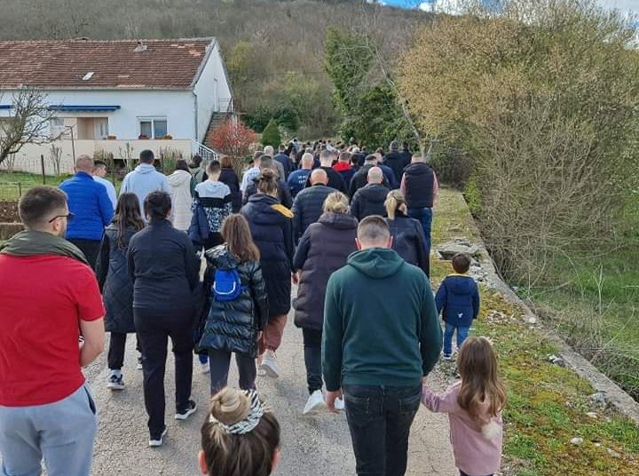Dvadeset godina tradicije Puta križa u Mokrom (FOTO)