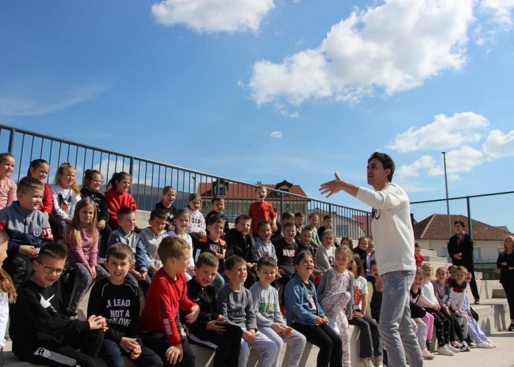 Kroz igru i edukaciju posuški prvašići obilježili Dan planeta Zemlje