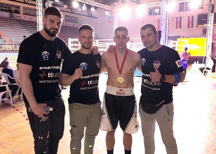Širokobriježanin Zadro slavio u prvoj profesionalnoj borbi