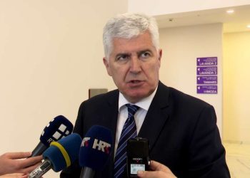 Čovićeva poruka iz Neuma: Kako god netko igrao, neće nas uspjeti vratiti unazad