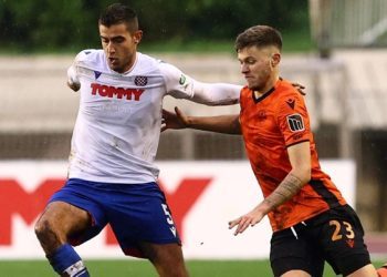 Mladi Hajdukov veznjak raskinuo posudbu