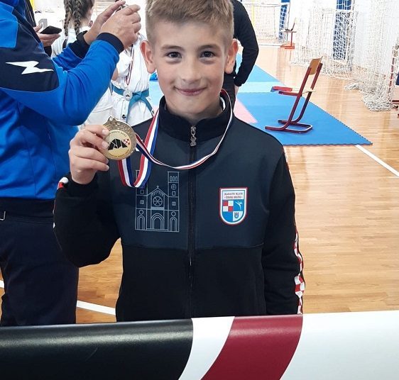 Četiri zlatne medalje za Karate klub Široki Brijeg
