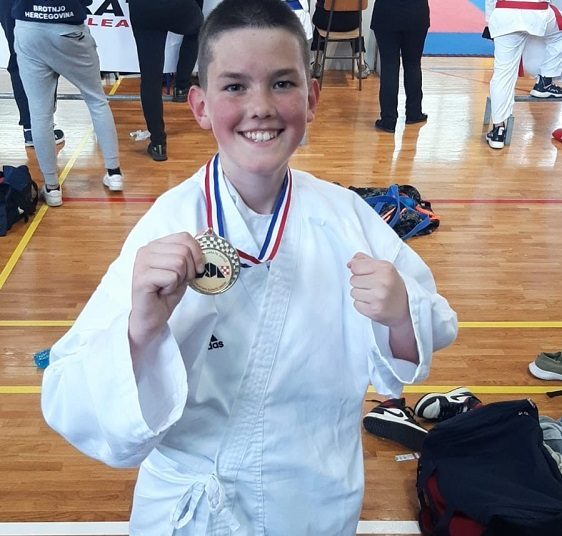 Četiri zlatne medalje za Karate klub Široki Brijeg