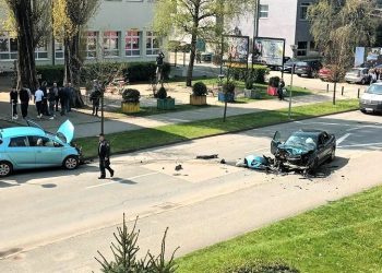 Tešku prometnu nesreću skrivio 16-godišnji vozač