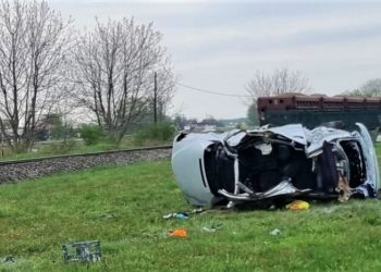 Hrvatska: Vlak naletio na automobil