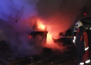 Izgorio objekt Žeks donera