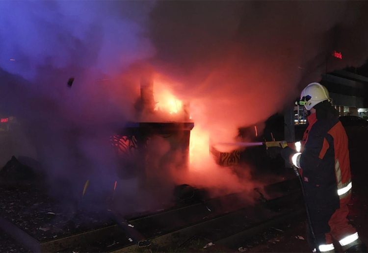 Izgorio objekt Žeks donera