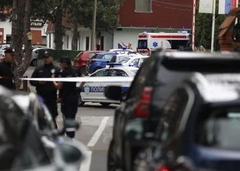 Novi napad u Beogradu: Bivša učenica napala nožem nastavnicu i učenika u privatnoj gimnaziji