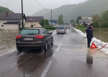 U Sanskom Mostu proglašeno stanje elementarne nepogode, vrlo ozbiljna situacija i u Bihaću