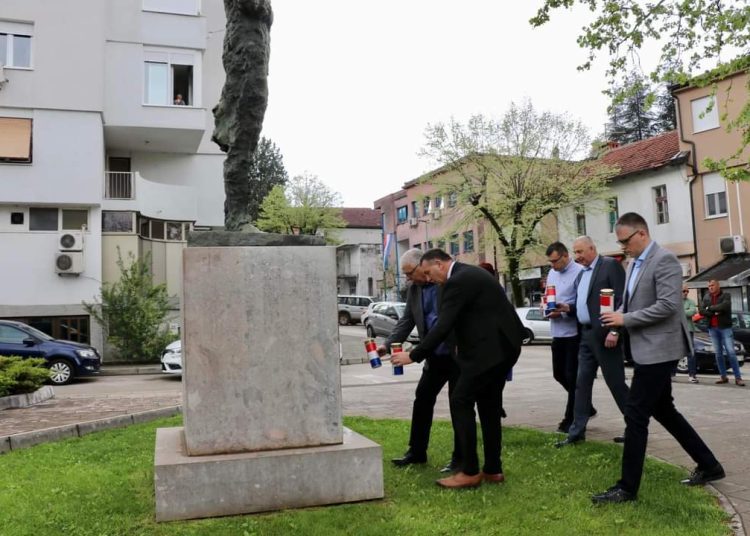 Obilježena godišnjica smrti ratnog ministra Gojka Šuška