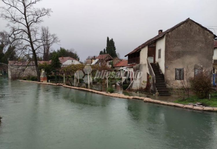 Trebižat prešao vodostaj izvanredne obrane od poplava