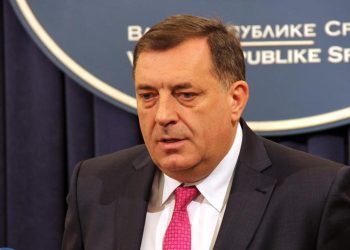 Dodik najavljuje mjere u školama: Uvest će se testiranja na drogu i zabraniti mobiteli