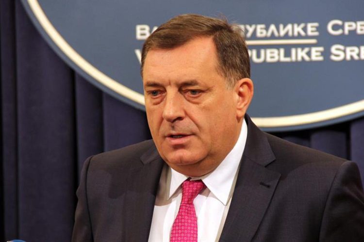 Dodik najavljuje mjere u školama: Uvest će se testiranja na drogu i zabraniti mobiteli