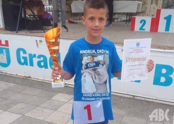 Divna gesta mladog Širokobriježanina Jakova Đole koji je otrčao maraton za svojeg prijatelja Andriju