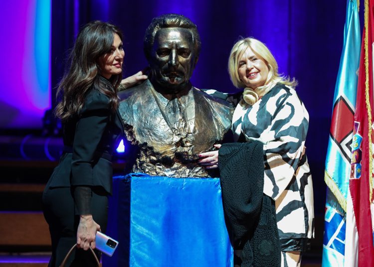 Velikom komemoracijom u Zagrebu obilježena 25. godišnjica smrti Gojka Šuška