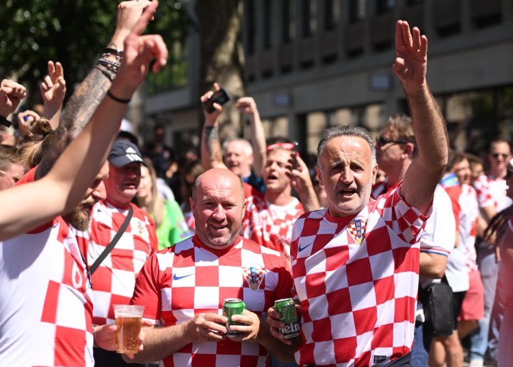 Vatreni će imati golemu navijačku pomoć: Tisuće Hrvata na ulicama Rotterdama